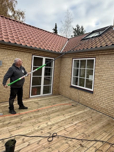 Vinduespudsning & vask